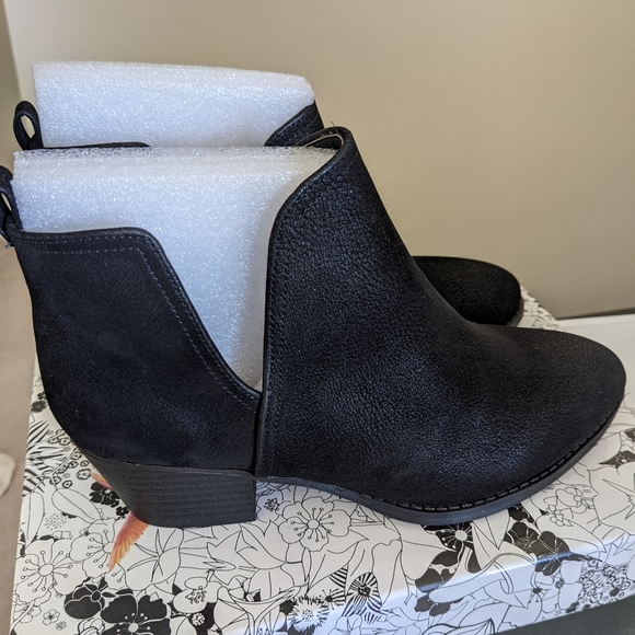 Chinese laundry black bootie - Picture 3 of 4